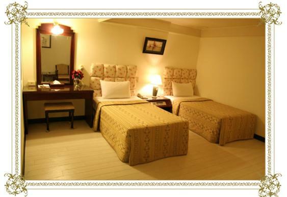 Athens Hotel Đài Trung Ngoại thất bức ảnh