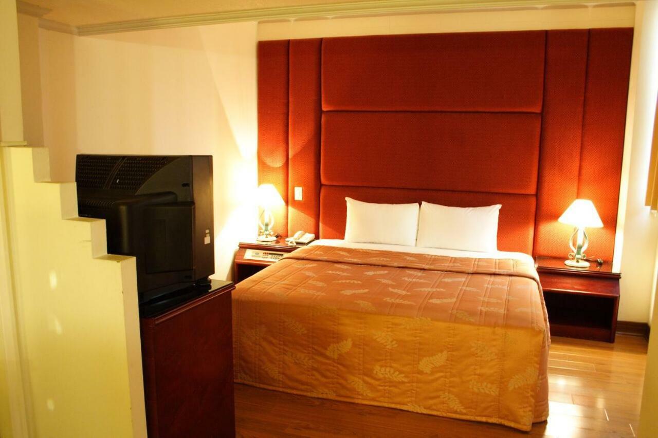 Athens Hotel Đài Trung Ngoại thất bức ảnh